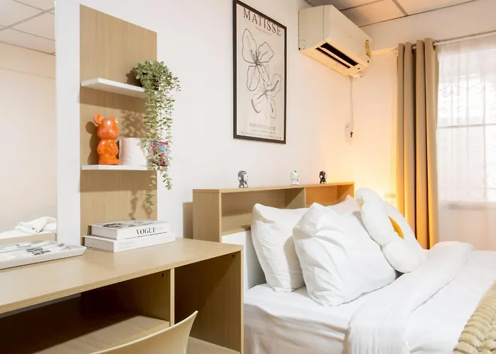 Ferienhaus Cosy Mrt Phra Ram 9